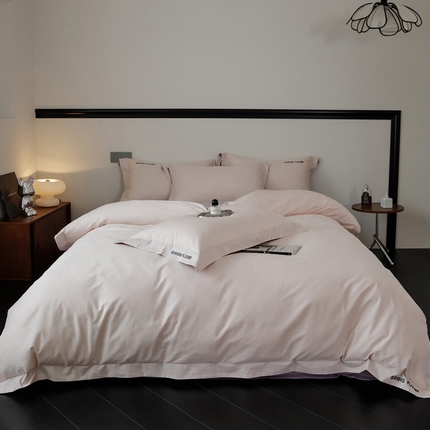 91家纺网 家纺一手货源 找家纺 （总）EH家居 2024新款见山系列全棉简绣双拼四件套