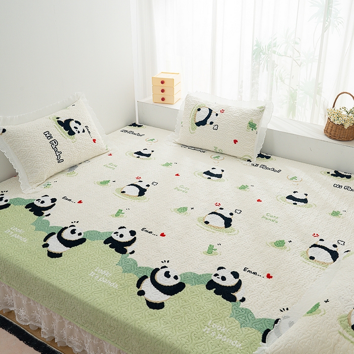 91家纺网 家纺一手货源 找家纺 冬然 2024新款牛奶绒床盖榻榻米床盖炕盖熊猫宝贝