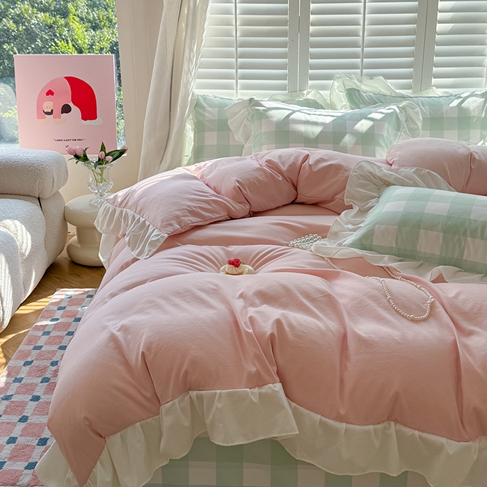 91家纺网 家纺一手货源 找家纺 桃心家居 2024新款A类亲肤舒适软糯云柔水洗棉化纤韩版奶油格子撞色水洗棉系列四件套 水洗棉花边-H粉绿格