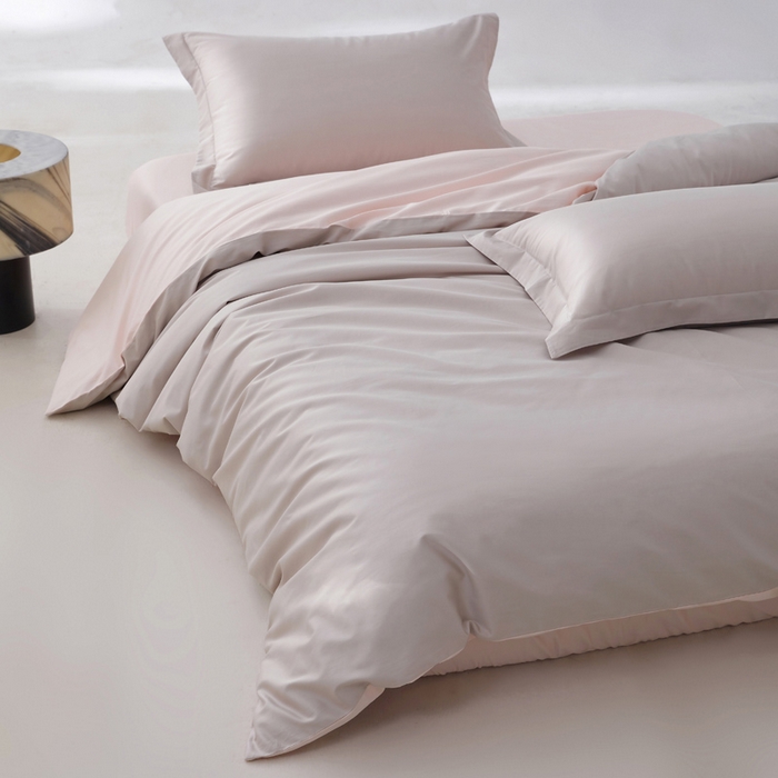 91家纺网 家纺一手货源 找家纺 轩和家居 2024新款A类50S贡缎长绒棉单被套系列 迷雾灰+夏恋粉