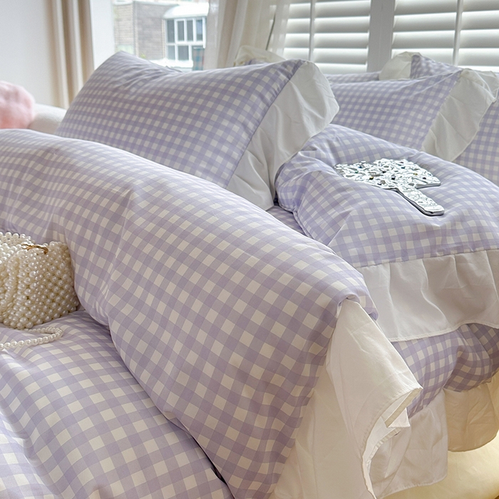 91家纺网 家纺一手货源 找家纺 桃心家居 2024新款A类亲肤舒适软糯云柔水洗棉化纤韩版奶油格子撞色水洗棉系列四件套 水洗棉花边-H紫格奶黄