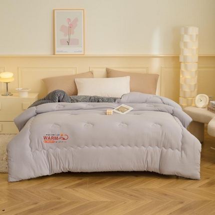 91家纺网 家纺一手货源 找家纺 鑫琪莱家纺  2024新款针织绒豆豆绒被芯 豆豆绒-浅灰