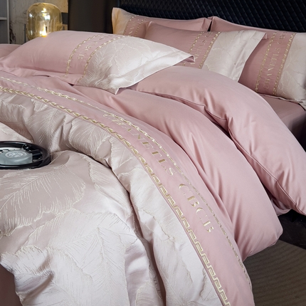 91家纺网 家纺一手货源 找家纺 七夜居 2025新款高精密立体浮雕刺绣提花四件套礼盒装 梵希