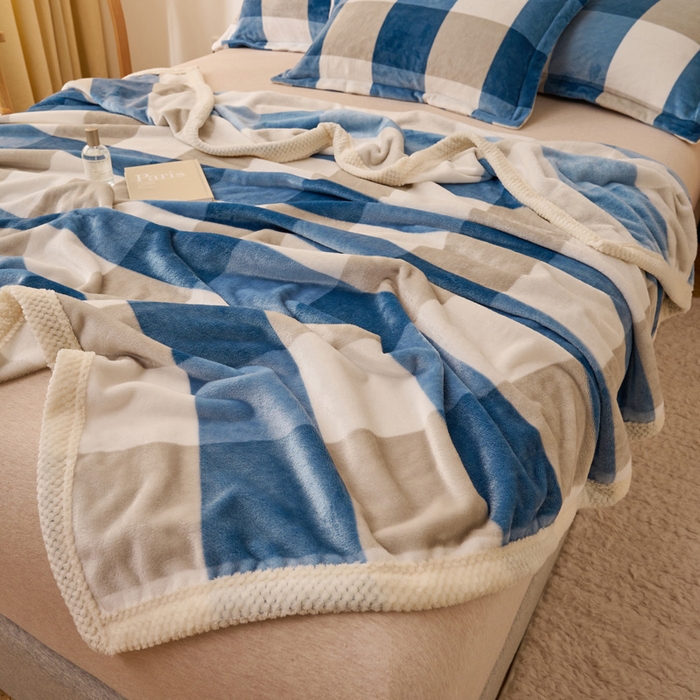 91家纺网 家纺一手货源 找家纺 吾诺家居 2024新款无印风牛奶绒毯多功能毛毯 咖蓝大格