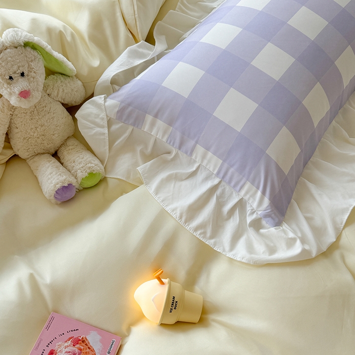 91家纺网 家纺一手货源 找家纺 桃心家居 2024新款A类亲肤舒适软糯云柔水洗棉化纤韩版奶油格子撞色水洗棉系列四件套 水洗棉花边-H黄黄紫格