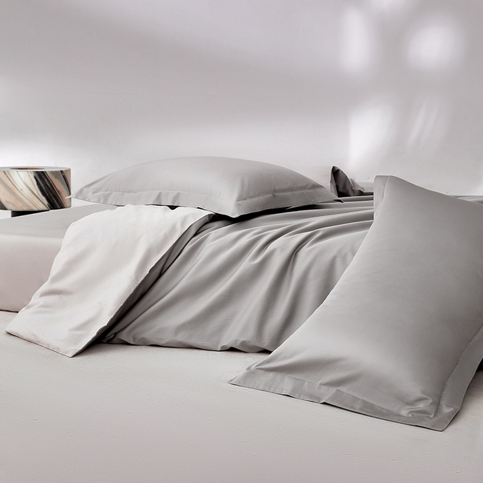 91家纺网 家纺一手货源 找家纺 轩和家居 2024新款A类50S贡缎长绒棉单被套系列 雅士灰+迷雾灰