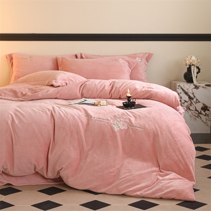 泽西家纺 2024秋冬新款加厚保暖A类小清新刺绣牛奶绒四件套-米娅 暖蔷薇