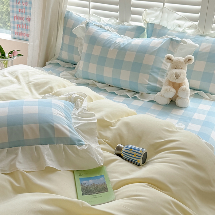 91家纺网 家纺一手货源 找家纺 桃心家居 2024新款A类亲肤舒适软糯云柔水洗棉化纤韩版奶油格子撞色水洗棉系列四件套 水洗棉花边-H黄黄蓝格