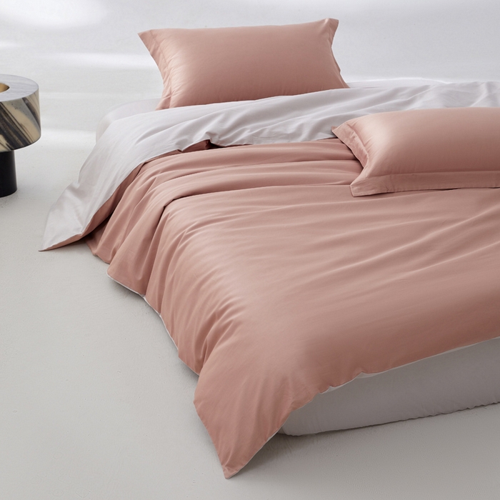 91家纺网 家纺一手货源 找家纺 轩和家居 2024新款A类50S贡缎长绒棉四件套系列 罗卡芙+迷雾灰