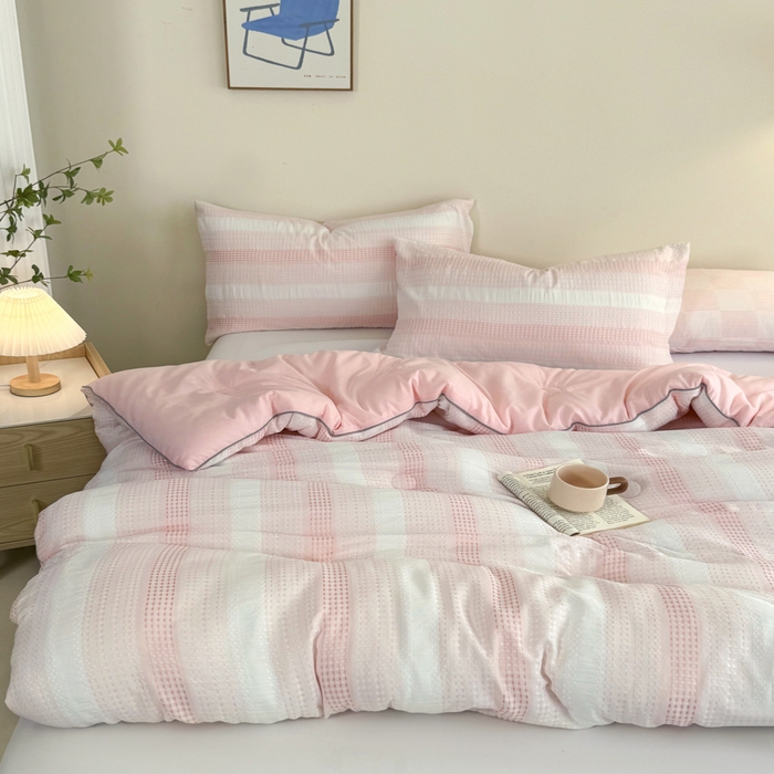 91家纺网 家纺一手货源 找家纺 吾诺家居 2024新款大提花格子秋冬被被子被芯 条纹粉