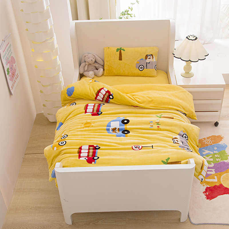 91家纺网 家纺一手货源 找家纺 萌宝 2024新款幼儿园牛奶绒三件套儿童珊瑚绒被套 汽车-黄