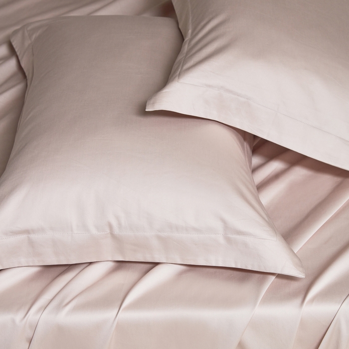 91家纺网 家纺一手货源 找家纺 轩和家居 2024新款A类50S贡缎长绒棉单枕套系列 迷雾灰