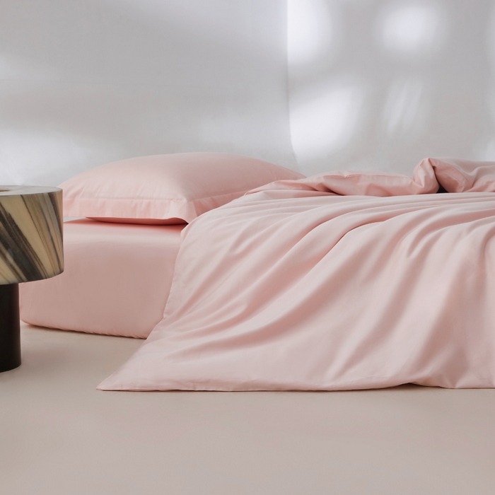 91家纺网 家纺一手货源 找家纺 轩和家居 2024新款A类50S贡缎长绒棉单被套系列 夏恋粉