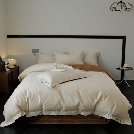 91家纺网 家纺一手货源 找家纺 （总）EH家居 2024新款见山系列全棉简绣双拼四件套