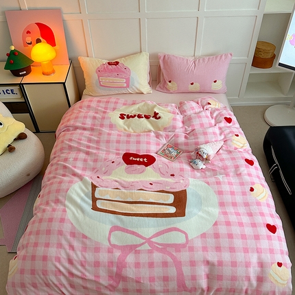 桃喜 2024新款大版数码印花牛奶绒四件套 草莓蛋糕-绒