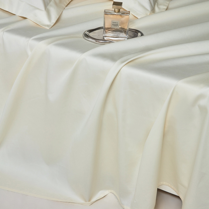 91家纺网 家纺一手货源 找家纺 轩和家居 2024新款A类50S贡缎长绒棉单床单系列 奶芋黄