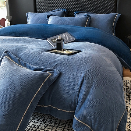 91家纺网 家纺一手货源 找家纺 家居1号 2024新款230克全消光牛奶绒立体烂花四件套-奥地利 奥地利-宾利蓝