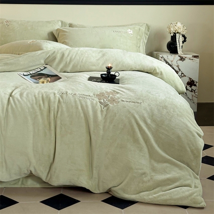 泽西家纺 2024秋冬新款加厚保暖A类小清新刺绣牛奶绒四件套-米娅 绿矾