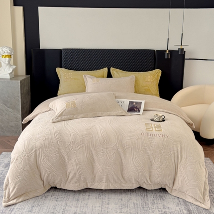 91家纺网 家纺一手货源 找家纺 航途席业 2025新款牛奶绒四件套-唯爱系列 唯爱-白