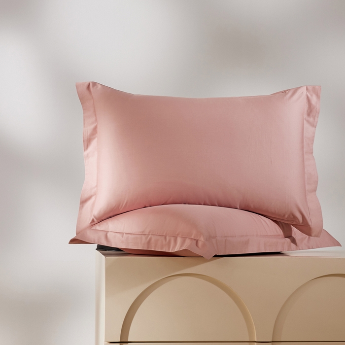 91家纺网 家纺一手货源 找家纺 轩和家居 2024新款A类50S贡缎长绒棉单枕套系列 复古粉