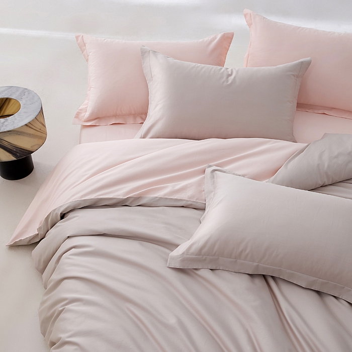 91家纺网 家纺一手货源 找家纺 轩和家居 2024新款A类50S贡缎长绒棉单被套系列 迷雾灰+夏恋粉