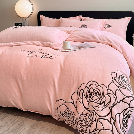 你好美丽 2025新款牛奶绒A类200克四件套刺绣香韵-花之语 香韵粉