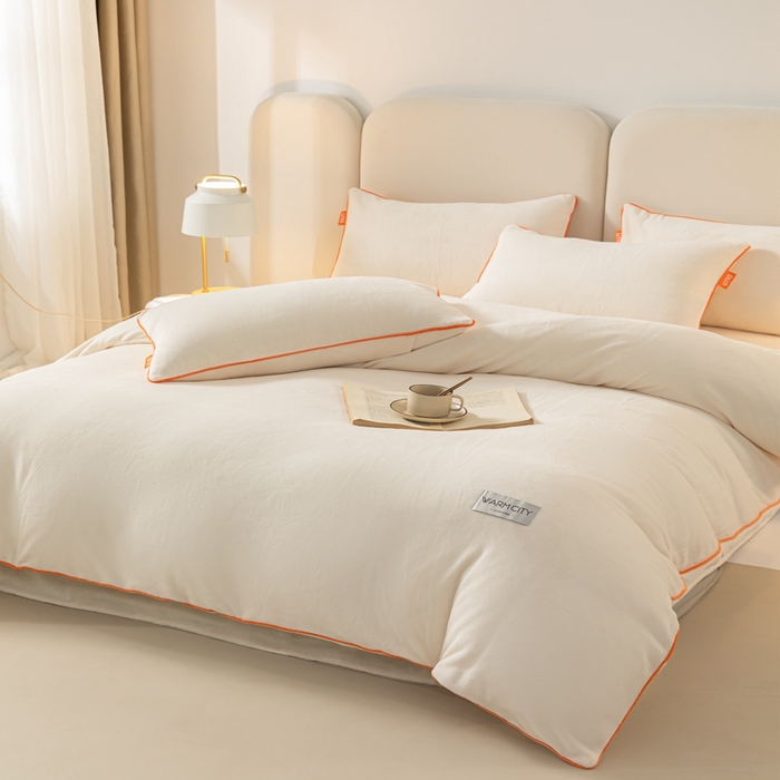 91家纺网 家纺一手货源 找家纺 吾诺家居 2024新款可拆洗牛奶绒冬被被子被芯 象牙白