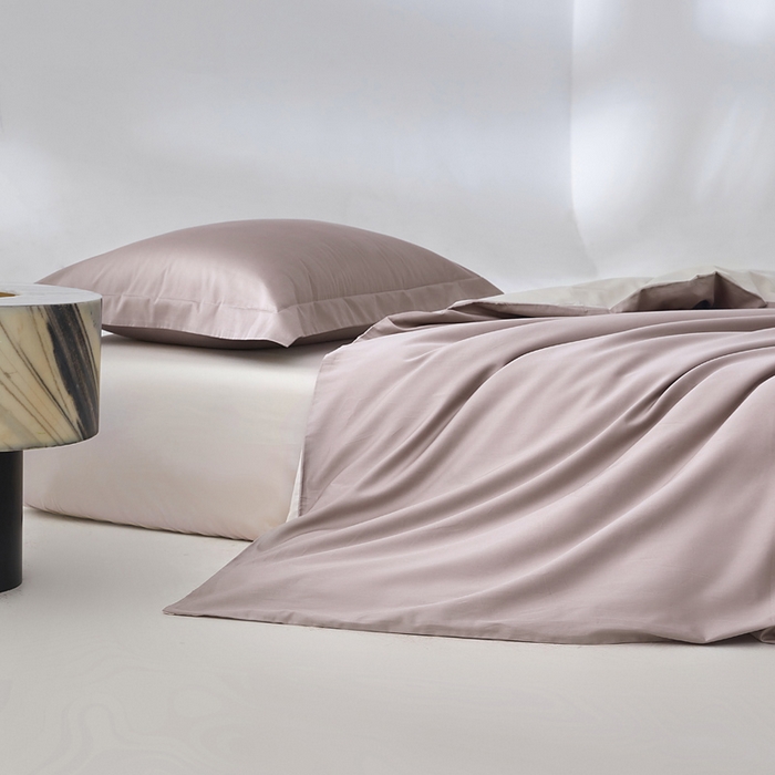 91家纺网 家纺一手货源 找家纺 轩和家居 2024新款A类50S贡缎长绒棉四件套系列 丹麦紫+迷雾灰