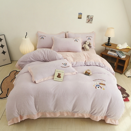 91家纺网 家纺一手货源 找家纺 （总）大渔生活 2025新款高克重卡通牛奶绒刺绣四件套--耶耶狗