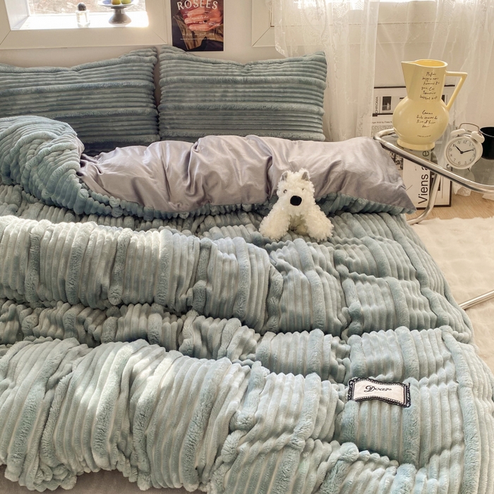 91家纺网 家纺一手货源 找家纺 2025新款秋冬澳密绒保暖四件套-雪瑞系列 雪瑞-蓝色