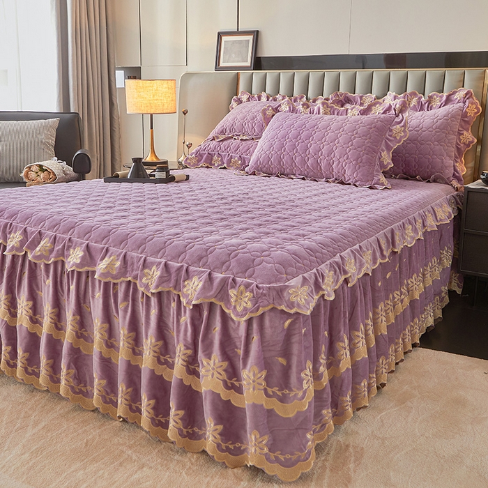 91家纺网 家纺一手货源 找家纺 虹星家纺 2024新款可拆卸宝宝绒夹棉床裙三件套-盛世芳华 盛世芳华 香芋紫