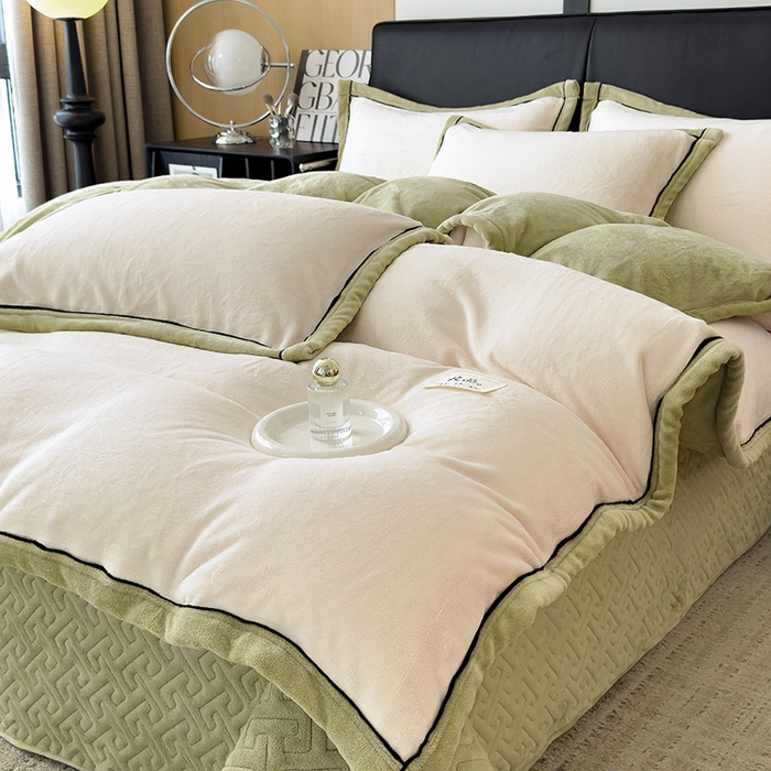 91家纺网 家纺一手货源 找家纺 欧邦 新款新款纯色牛奶绒夹棉床盖四件套 米白+芥黄