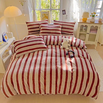 91家纺网 家纺一手货源 找家纺 艾咪-Amy ntmy 2024新款条纹牛奶绒三件套四件套 焦糖