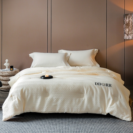 91家纺网 家纺一手货源 找家纺 （总）丽卡家纺（原丽卡家纺） 2024新款7A抗菌艾阳棉大提花初晨春秋被子被芯