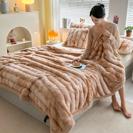 悦织湾家纺 2025新款轻奢双面波斯绒毛毯罗马柱盖毯加厚保暖沙发毯休闲盖毯秋冬卧室高级床上毯子 轻奢双面波斯毯咖色