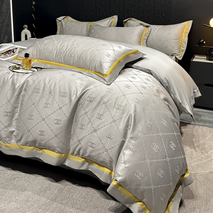 91家纺网 家纺一手货源 找家纺 2024新款轻奢双拼角全棉提花四件套 大牌恋曲-高级灰