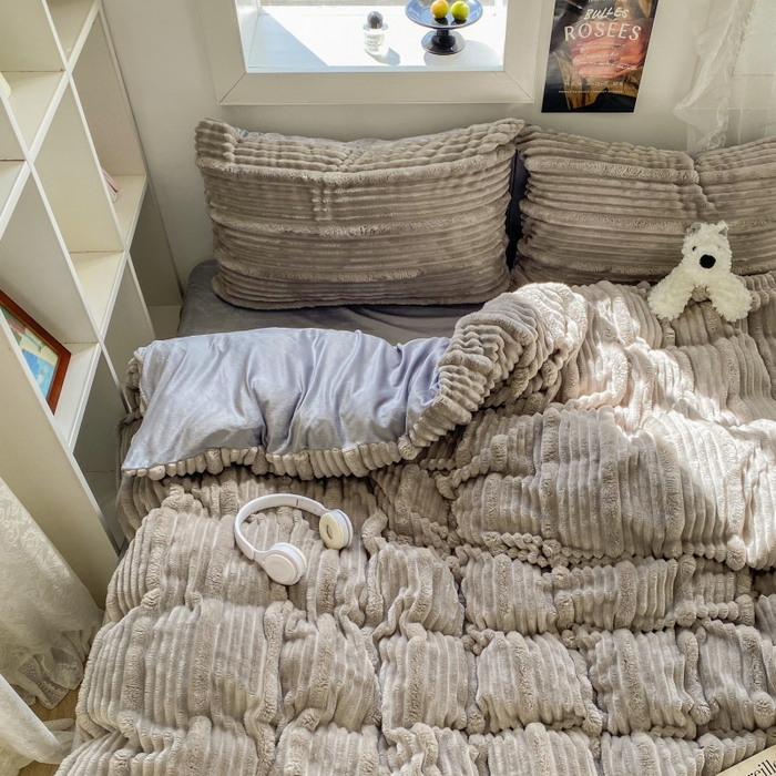 91家纺网 家纺一手货源 找家纺 2025新款秋冬澳密绒保暖四件套-雪瑞系列 雪瑞-灰色