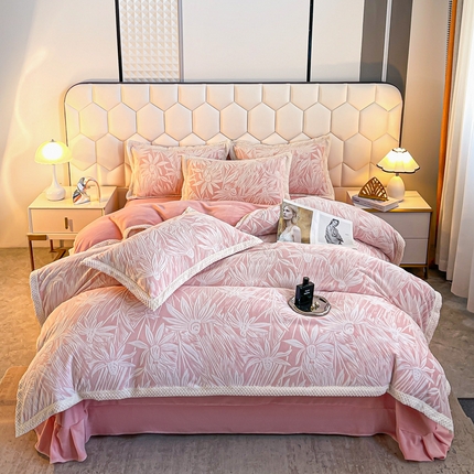 91家纺网 家纺一手货源 找家纺 （总）芷卧 2025新款高克重立体雕花牛奶绒床单款四件套