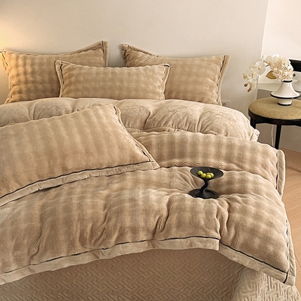 91家纺网 家纺一手货源 找家纺 （总）欧邦 新款A类泡泡绒牛奶绒夹棉床盖四件套