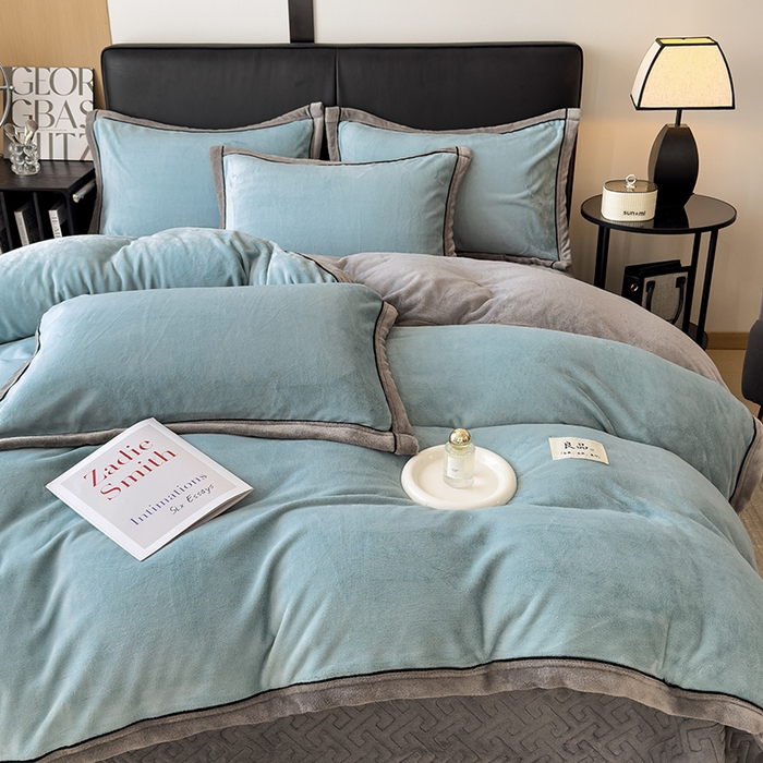 91家纺网 家纺一手货源 找家纺 欧邦 新款新款纯色牛奶绒夹棉床盖四件套 天蓝+浅灰