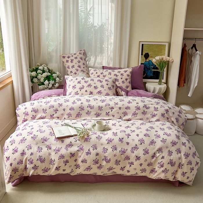 91家纺网 家纺一手货源 找家纺 美派工厂店 2024新款牛奶绒印花四件套 小紫花