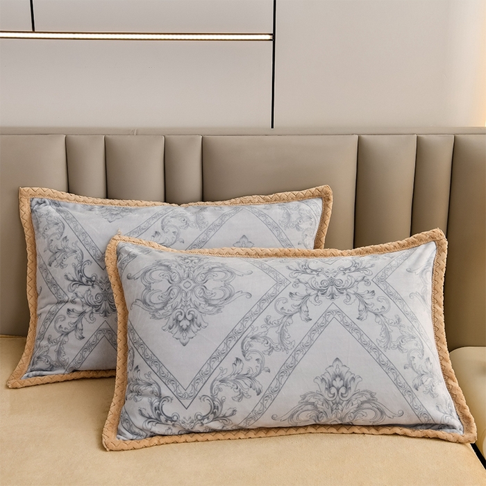 91家纺网 家纺一手货源 找家纺 星窝 2025新款直播9斤高克重冰岛臻棉绒印花牛奶绒四件套（控价标准不低于139）初遇灰