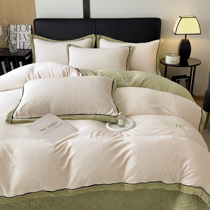 91家纺网 家纺一手货源 找家纺 欧邦 新款新款纯色牛奶绒夹棉床盖四件套 米白+芥黄