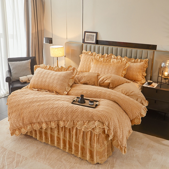 91家纺网 家纺一手货源 找家纺 虹星家纺 2024新款可拆卸宝宝绒夹棉床裙三四件套-盛世芳华 盛世芳华 暖杏