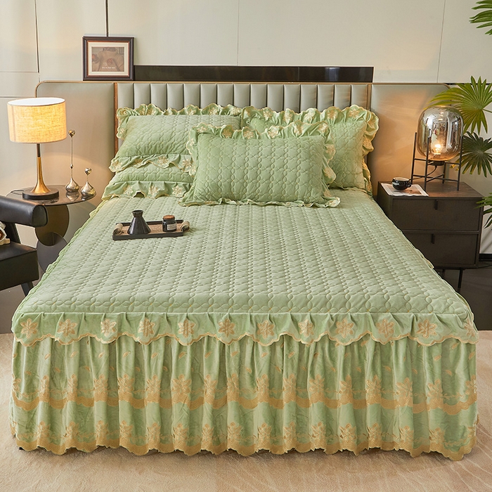 91家纺网 家纺一手货源 找家纺 虹星家纺 2024新款可拆卸宝宝绒夹棉床裙三件套-盛世芳华 盛世芳华 果绿