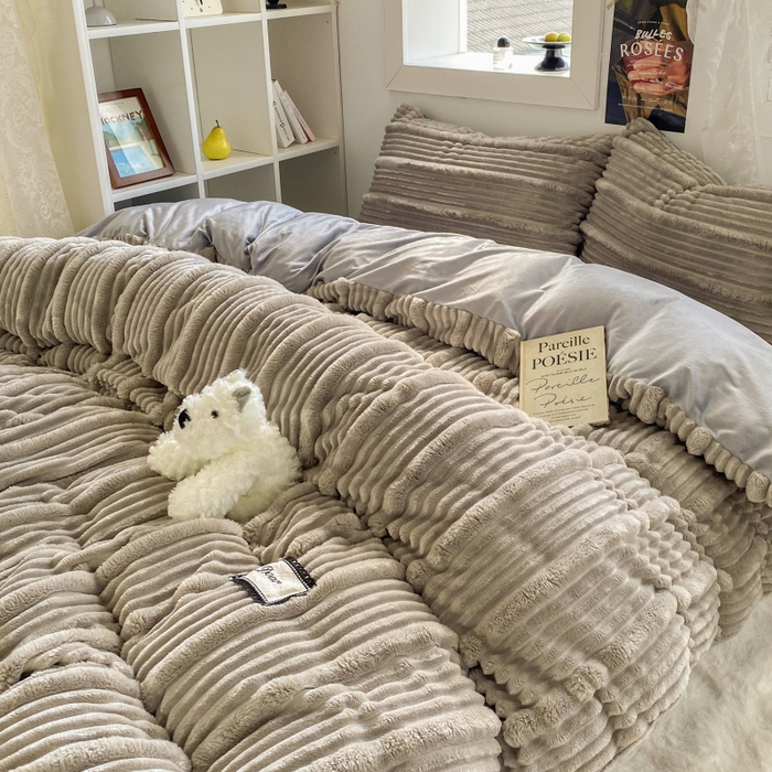 91家纺网 家纺一手货源 找家纺 2025新款秋冬澳密绒保暖四件套-雪瑞系列 雪瑞-灰色