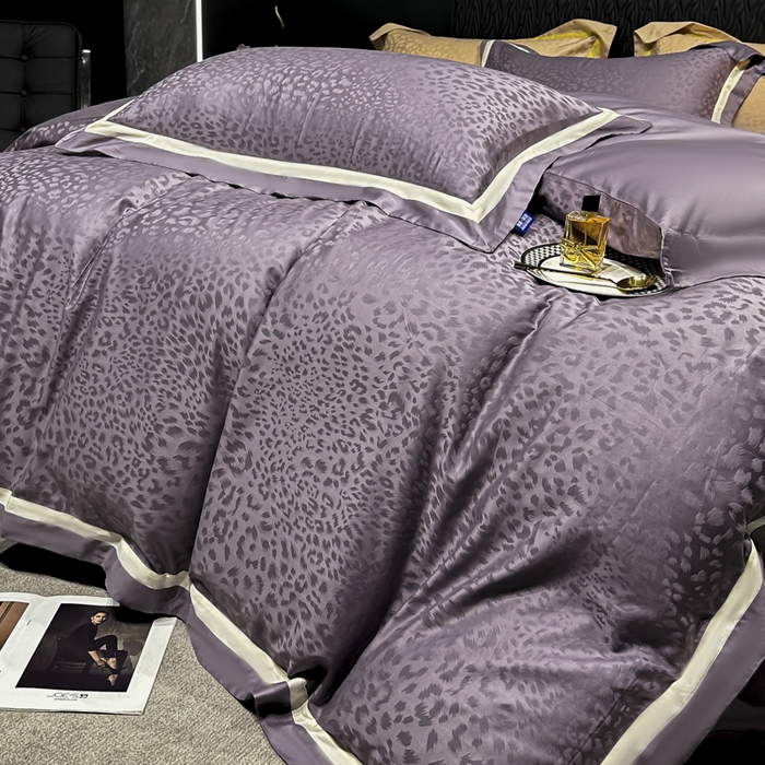 91家纺网 家纺一手货源 找家纺 2024新款轻奢双拼角全棉提花四件套 豹纹-魅力紫