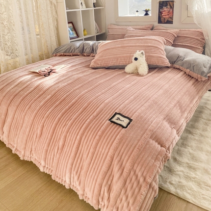 91家纺网 家纺一手货源 找家纺 2025新款秋冬澳密绒保暖四件套-雪瑞系列 雪瑞-粉色