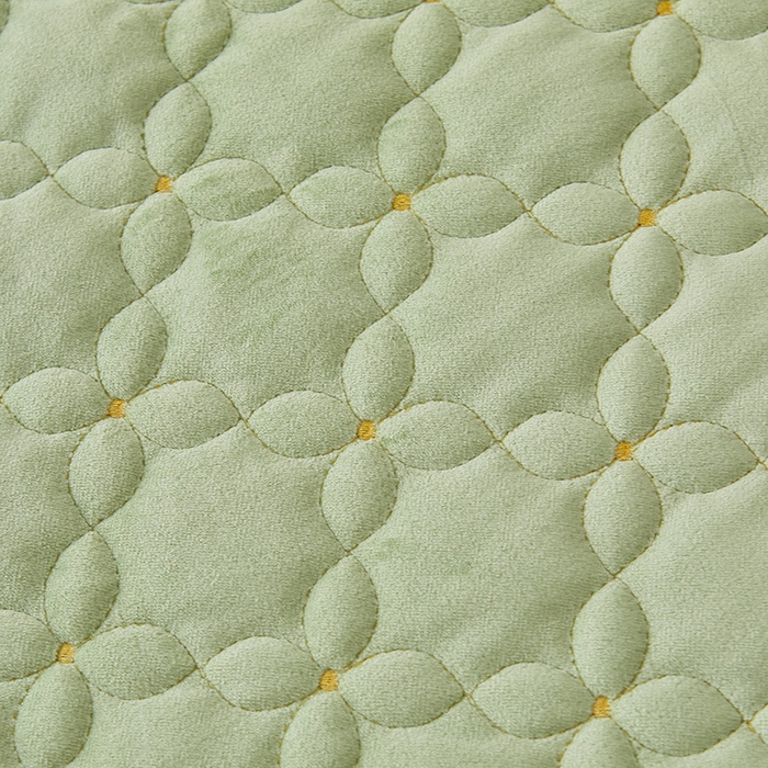 91家纺网 家纺一手货源 找家纺 虹星家纺 2024新款可拆卸宝宝绒夹棉床裙三件套-盛世芳华 盛世芳华 果绿