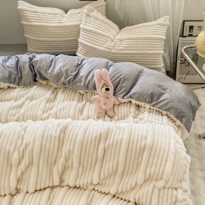 91家纺网 家纺一手货源 找家纺 2025新款秋冬澳密绒保暖四件套-雪瑞系列 雪瑞-白色